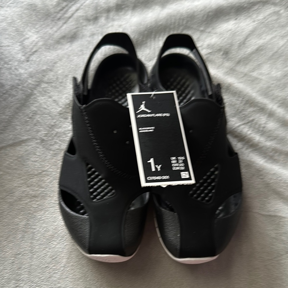 Black Air Jordan CI7849 001 Sandals Flare size 1Y